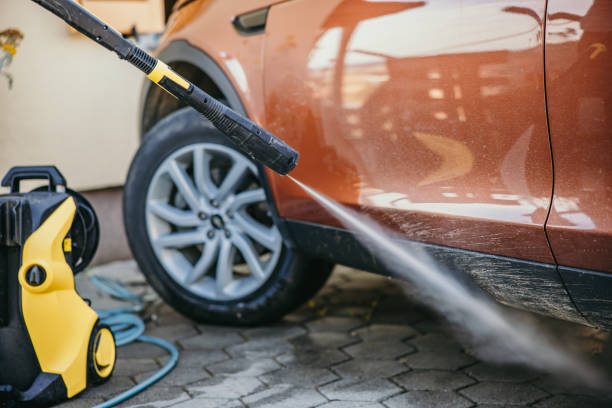 Best Garage Pressure Washing  in Adrian, MN